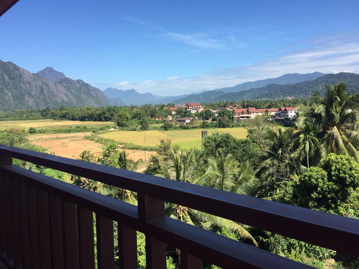 Happy River View Hotel Vang Vieng Esterno foto