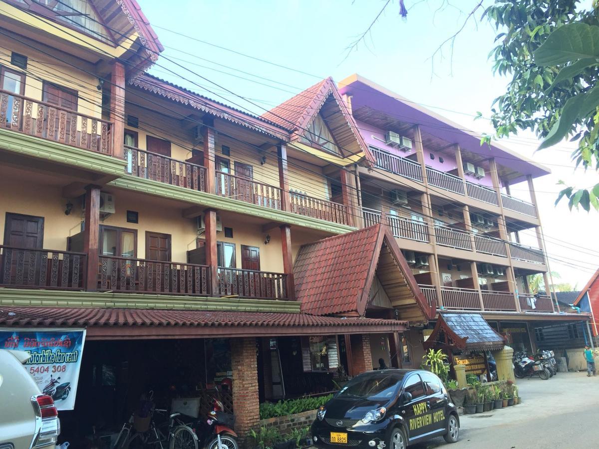 Happy River View Hotel Vang Vieng Esterno foto