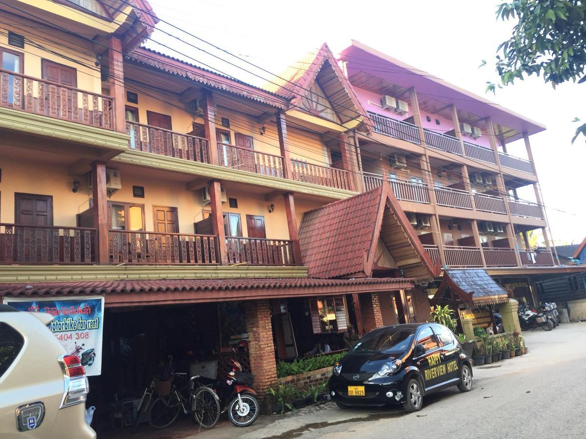 Happy River View Hotel Vang Vieng Esterno foto